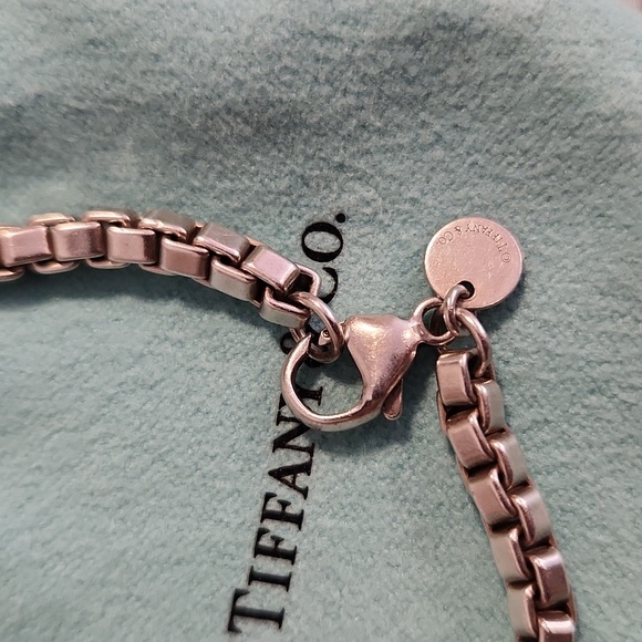 Auth. Tiffany and Co. Venetian Link Bracelet in Silver Size medium or 7.5" - Picture 4 of 6